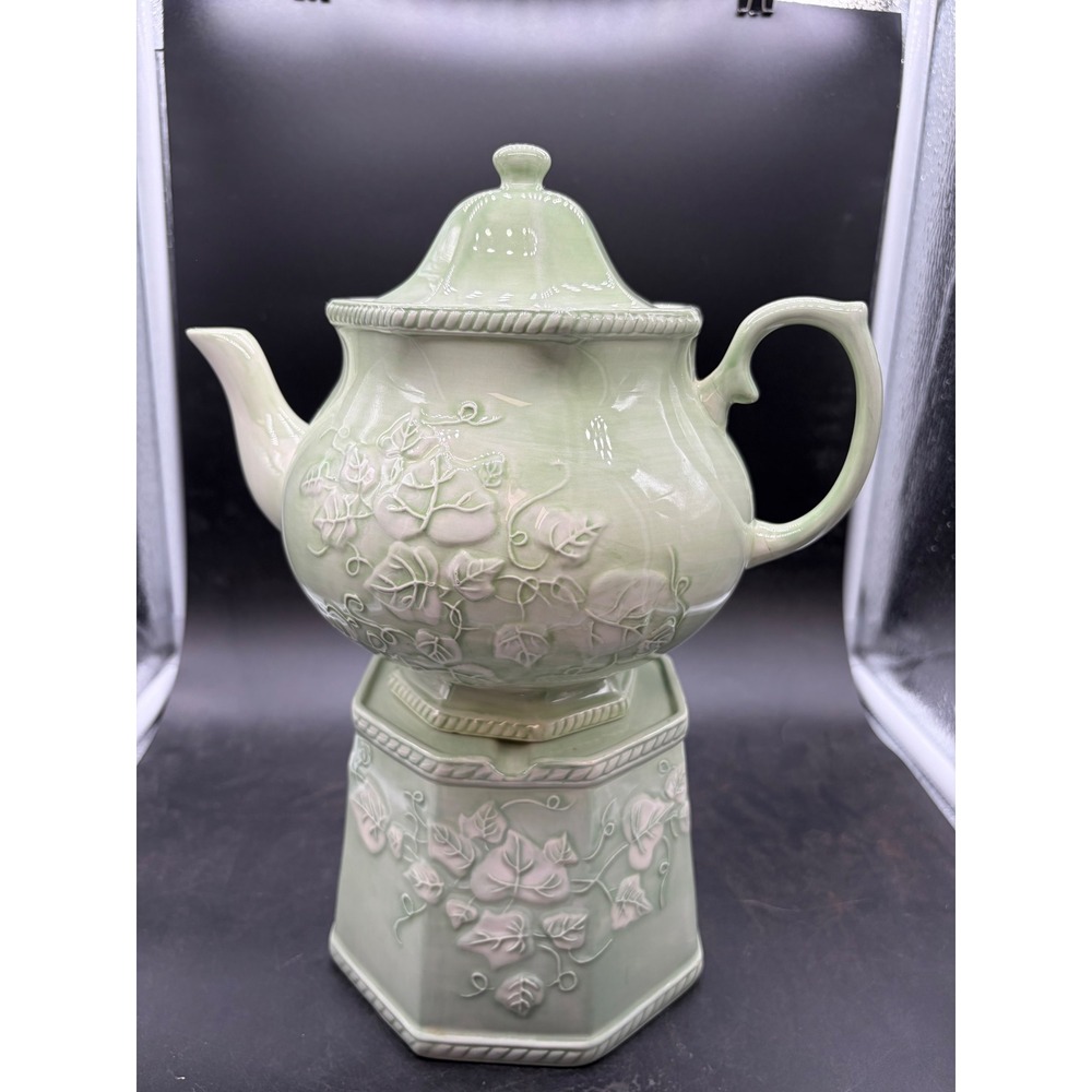 A Special Place Green Ivy‎ Ceramic Teapot with Warmer Base Vintage Style